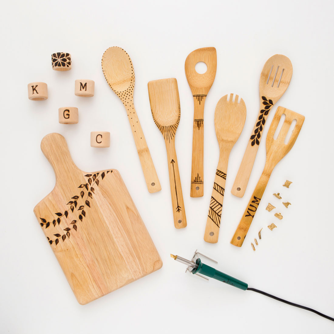 DIY engraved wooden utensils