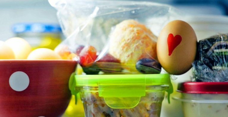 6 DIY ideas to get rid of UNNECESSARY clutter in your fridge!