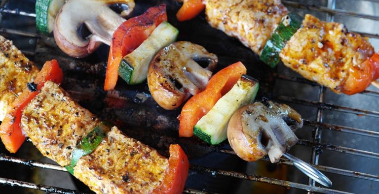 Enjoy delicious food by trying out THESE best healthy grilling recipes